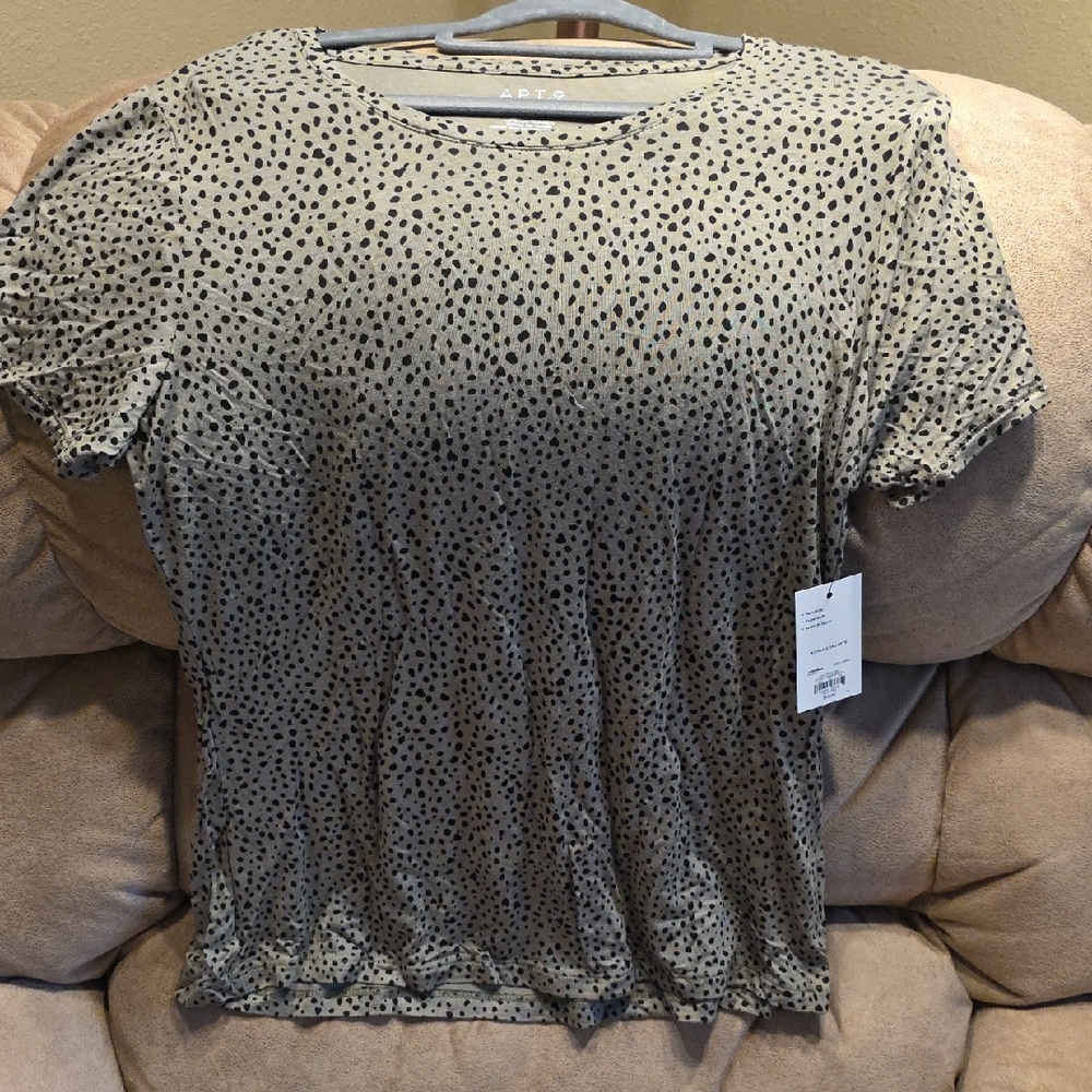 Apt. 9 Women's Black and Olivee Short Sleeve Top